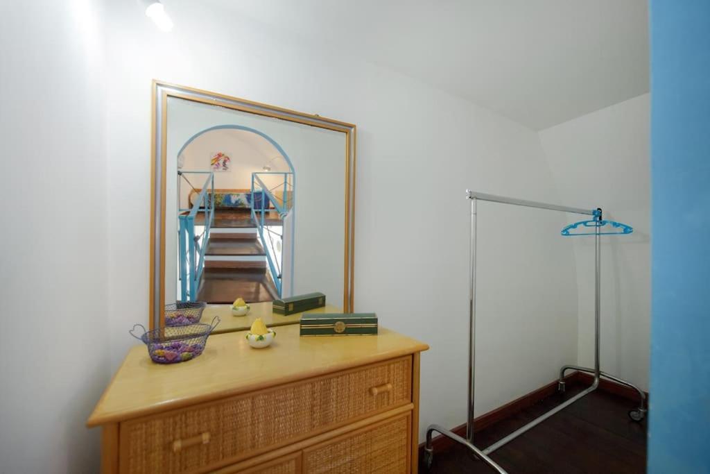 Casa Sottorar - Loft Open Space In Corricella Procida Kültér fotó
